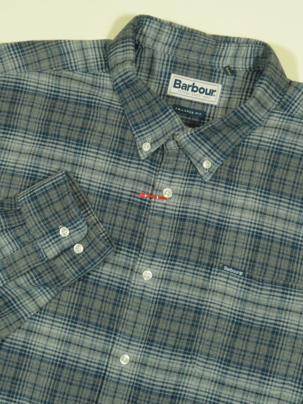 Barbour Forestfield Flannel Shirt Mens XL Gray Plaid Tailored Fit Cotton